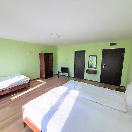 Отель Complex Strandzhata 3*